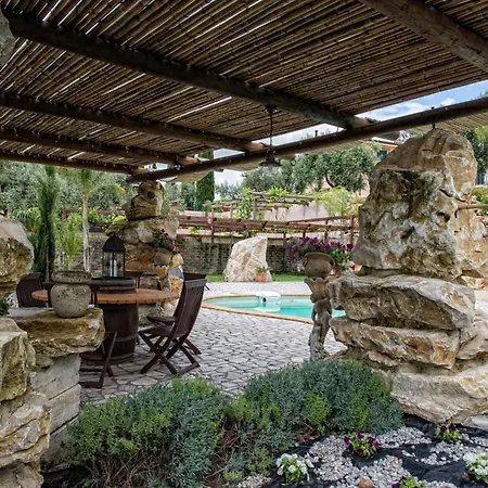 Il Giardino Dei Flintstones * Cerveteri