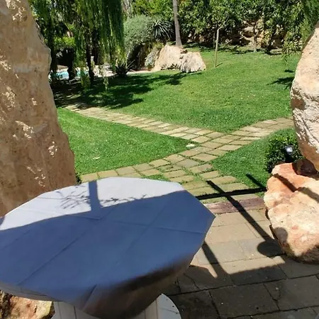 Landsted Il Giardino Dei Flintstones *