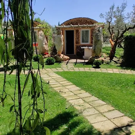 Il Giardino Dei Flintstones * Cerveteri